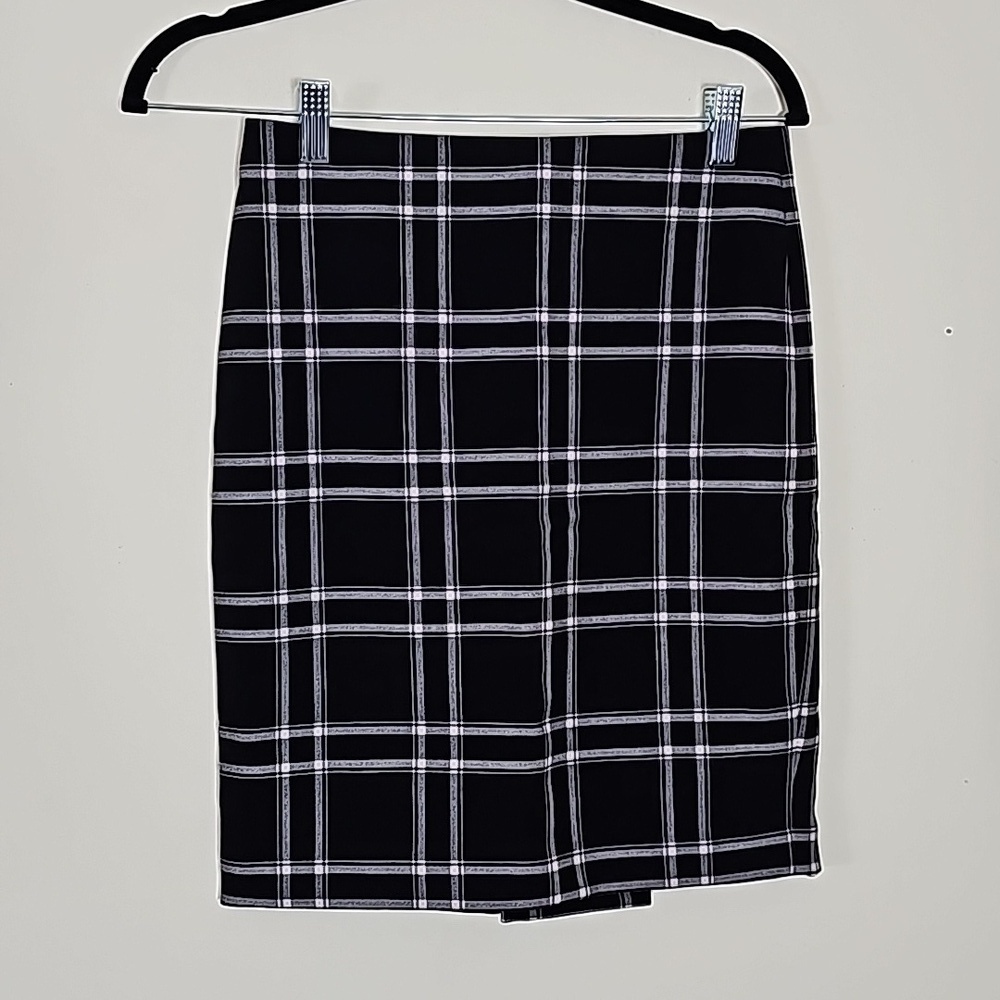 Ann taylor Black/White Square Print Mini Skirt Size 0P
